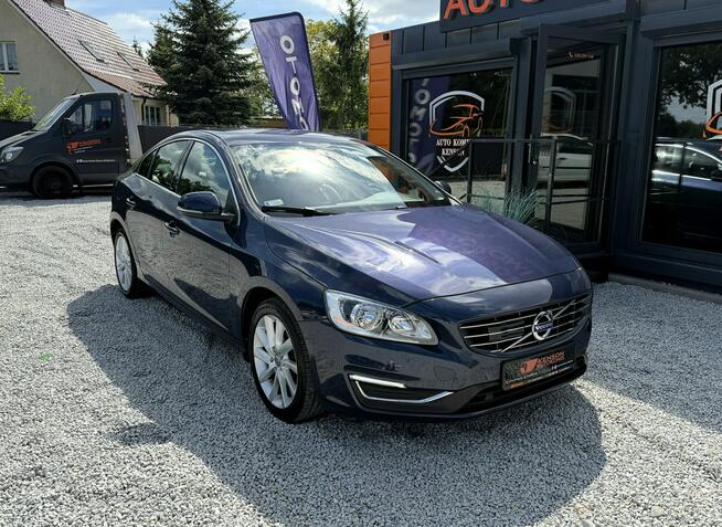 Volvo S60 D3, LED, Kamera cofania, Skórzana tapicerka, HAK, Asystent pasa ruchu