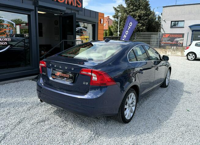 Volvo S60 D3, LED, Kamera cofania, Skórzana tapicerka, HAK, Asystent pasa ruchu