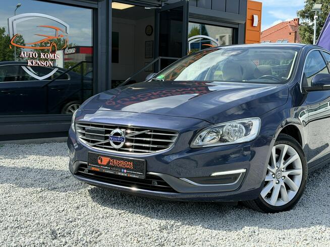 Volvo S60 D3, LED, Kamera cofania, Skórzana tapicerka, HAK, Asystent pasa ruchu