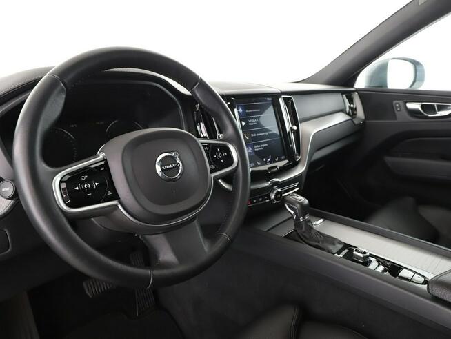 Volvo XC 60 4x4 automat full LED panorama skóra navi kamery grzane fotele