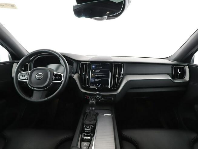 Volvo XC 60 4x4 automat full LED panorama skóra navi kamery grzane fotele