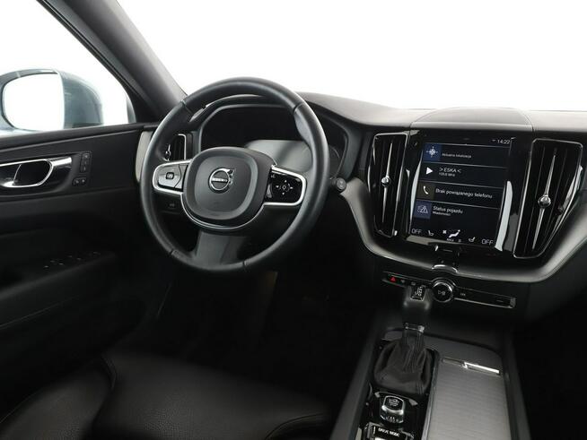 Volvo XC 60 4x4 automat full LED panorama skóra navi kamery grzane fotele