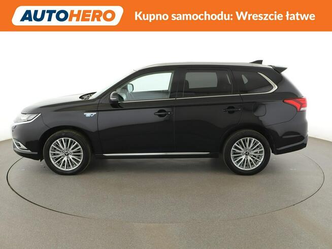 Mitsubishi Outlander PHEV automat 4x4 grzane fotele navi tempomat