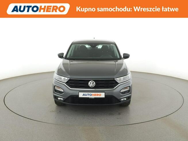 Volkswagen T-Roc automat navi PDC climatronic ACC grzane fotele