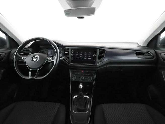 Volkswagen T-Roc automat navi PDC climatronic ACC grzane fotele