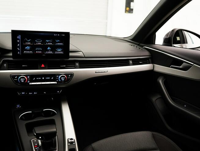 Audi A4 Quattro 45TFSI 265KM Nav LED TempomatACC Kamera Ambiente Alu19