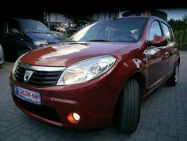 Dacia Sandero 1.4zwykły silnik Kilma Stan b.dobry bezwypadkowy Niemiec Gwarancja12m