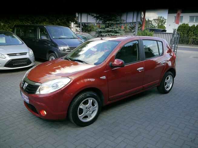Dacia Sandero 1.4zwykły silnik Kilma Stan b.dobry bezwypadkowy Niemiec Gwarancja12m