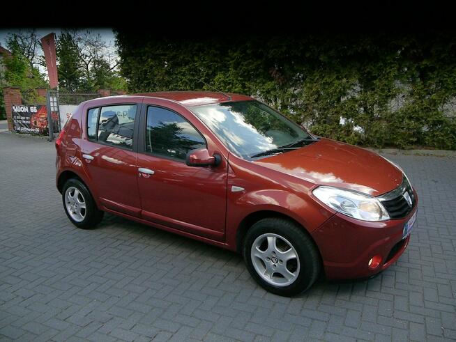 Dacia Sandero 1.4zwykły silnik Kilma Stan b.dobry bezwypadkowy Niemiec Gwarancja12m