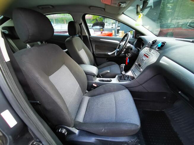 IV Hatchback 2.0 Duratec 145KM, Do poprawek lakierniczych i