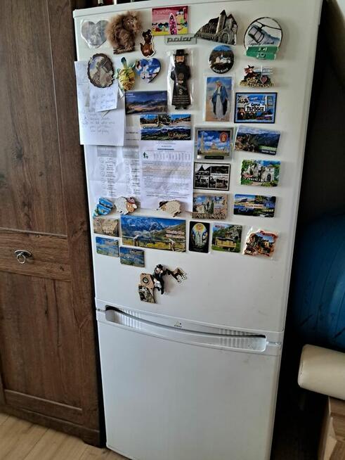 Sprzedam dwie lodówki są w ciągłym użytku