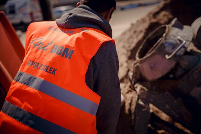 Tynki gipsowe i cementowo-wapienne, Posadzki betonowe