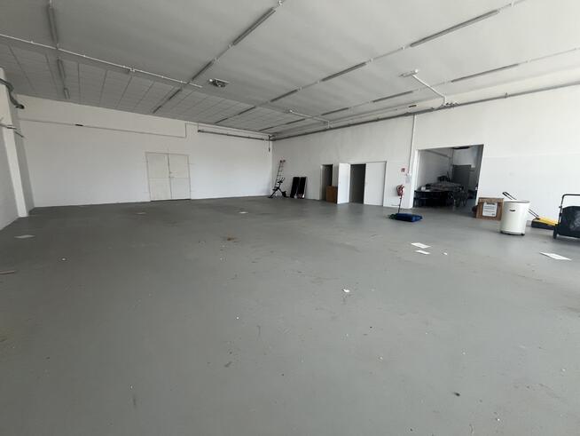 Łęczna - hala 1000m2 z zamieszkaniem