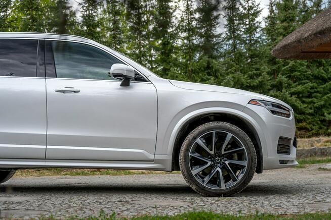 Volvo XC 90 T6 Momentum / 2.0 320KM AWD / 7-osobowy / Kamera / Panorama / Blis FV