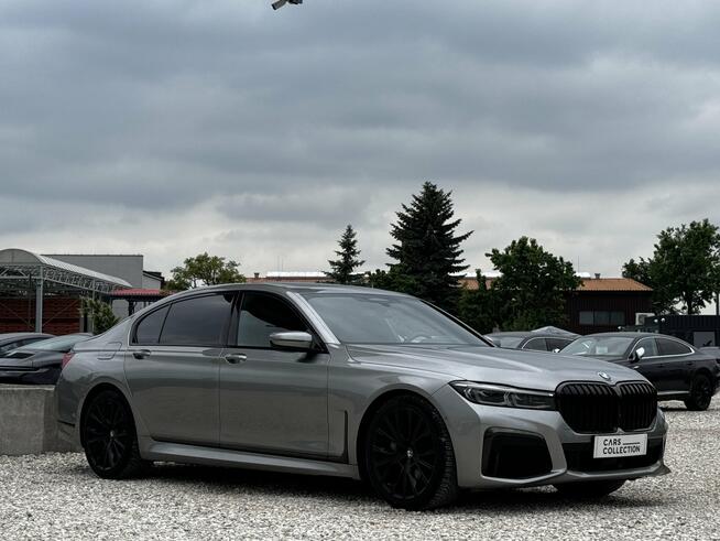 BMW Seria 7, 2021