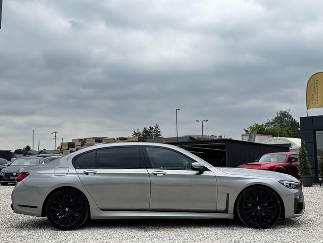 BMW Seria 7, 2021