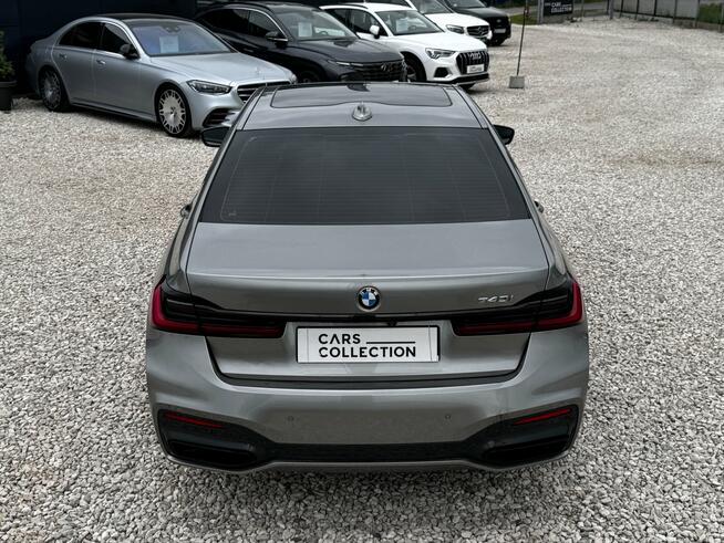 BMW Seria 7, 2021