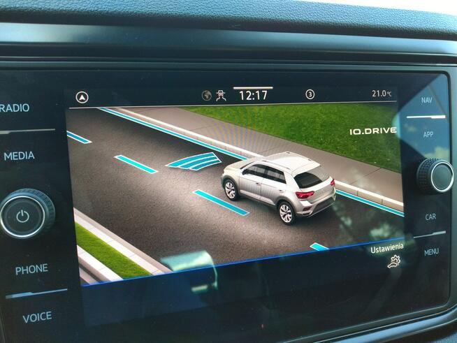 Volkswagen T-Roc 1,0 TSI 110 KM klimatyzacja czujniki parkowania app conect