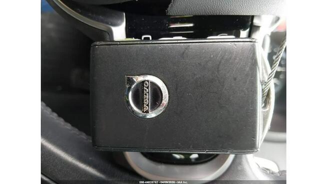 Volvo XC 90 / AWD / Najbogatsza wersja INSCRIPTION / niski przebieg