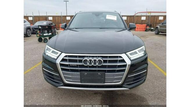 Audi Q5 / Quattro / automat / niski przebieg