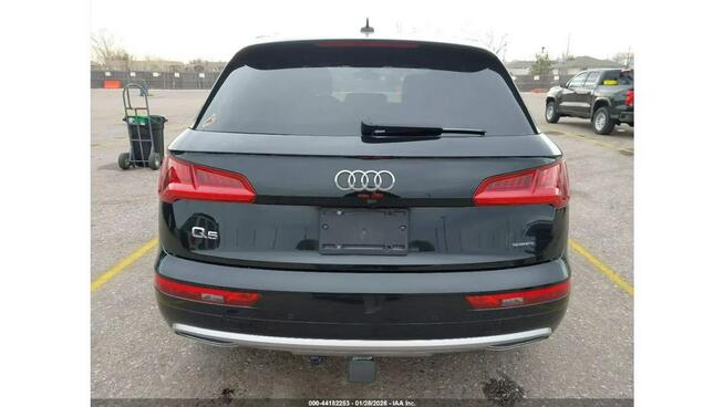 Audi Q5 / Quattro / automat / niski przebieg