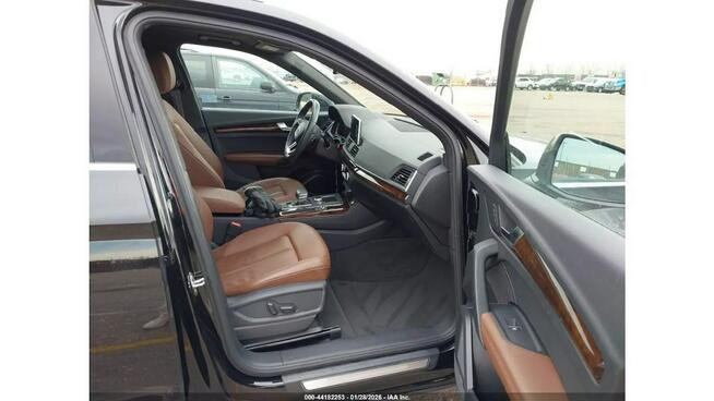 Audi Q5 / Quattro / automat / niski przebieg