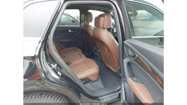 Audi Q5 / Quattro / automat / niski przebieg