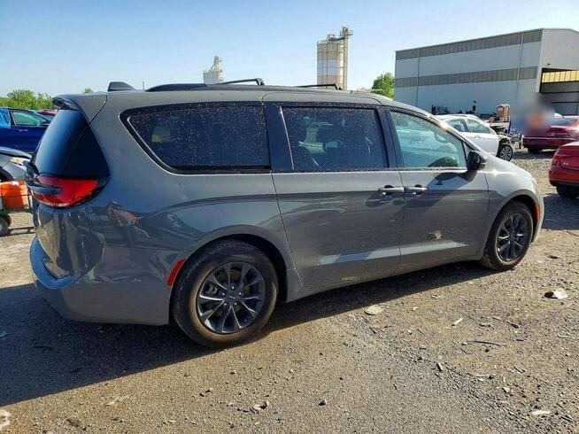 Chrysler Pacifica / Bogata wersja / niski przebieg / automat / mała szkoda