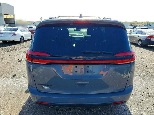 Chrysler Pacifica / Bogata wersja / niski przebieg / automat / mała szkoda