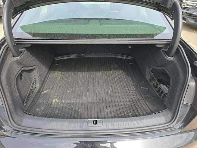 Audi A4 Quattro / S-Line / virtual