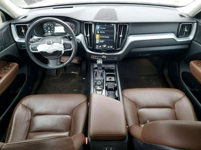 Volvo XC 60 / 4x4 / niski przebieg / 2.0 250 KM