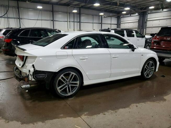Audi A3 / Quattro / S-Line / automat