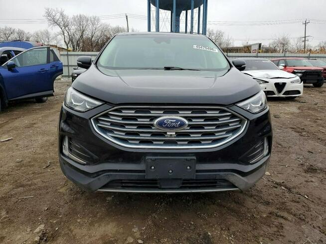 Ford EDGE AWD / TITANIUM / automat