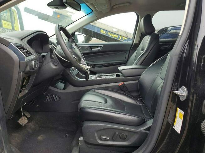 Ford EDGE AWD / TITANIUM / automat