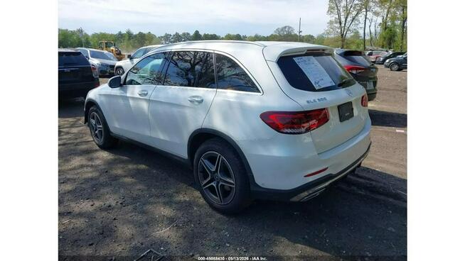 Mercedes GLC 300 4Matic / Pakiet AMG / niski przebieg