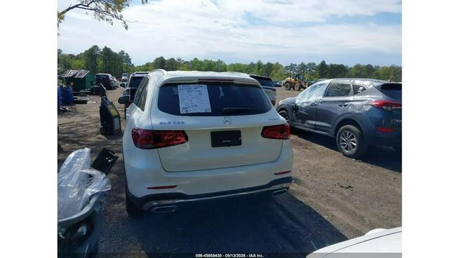 Mercedes GLC 300 4Matic / Pakiet AMG / niski przebieg