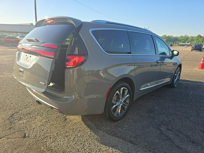 Chrysler Pacifica PINNACLE / AWD / niski przebieg