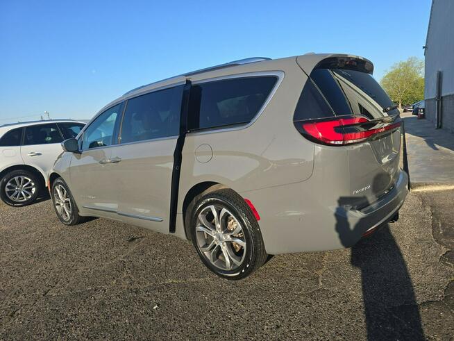 Chrysler Pacifica PINNACLE / AWD / niski przebieg