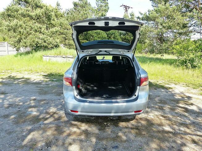 Toyota Avensis 2.2 D-4D*PRESTIGE*Climatronic*Alu*Skóry*Xenon*Salon Polska*ZOBACZ!!!