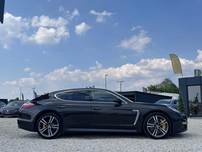 Porsche Panamera Turbo, 2010