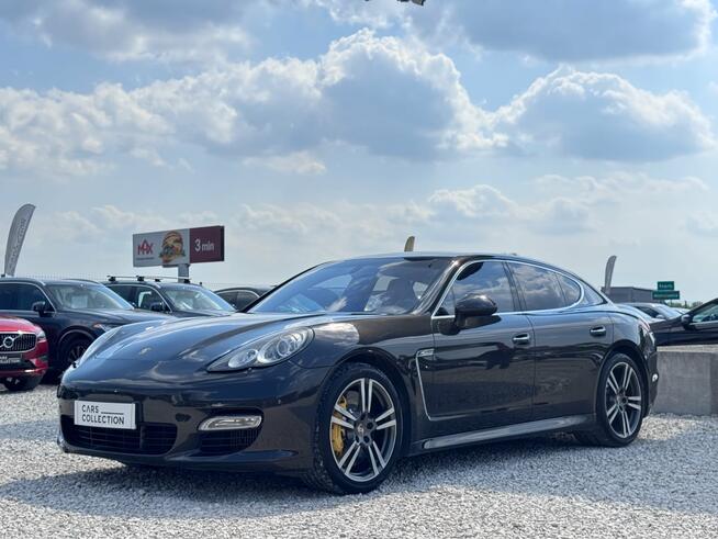Porsche Panamera Turbo, 2010