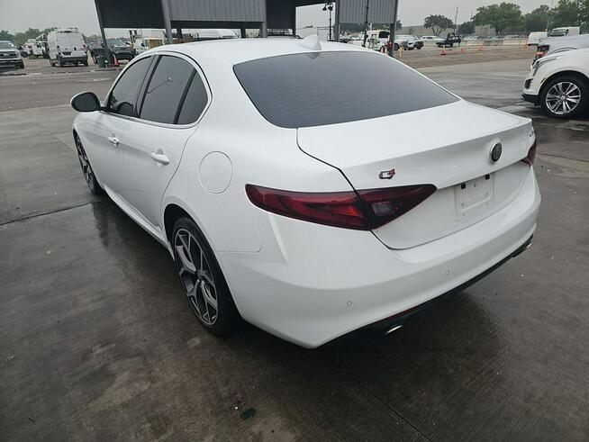 Alfa Romeo Giulia Wersja TI / 4x4 / niski przebieg