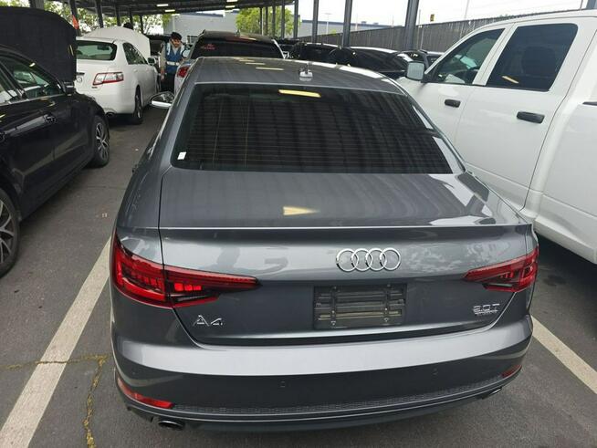 Audi A4 / Quattro / S-Line / automat