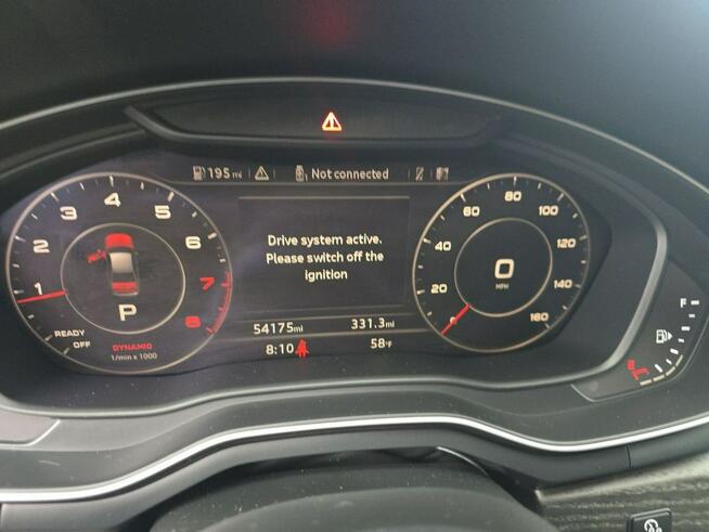 Audi A4 / Quattro / S-Line / automat