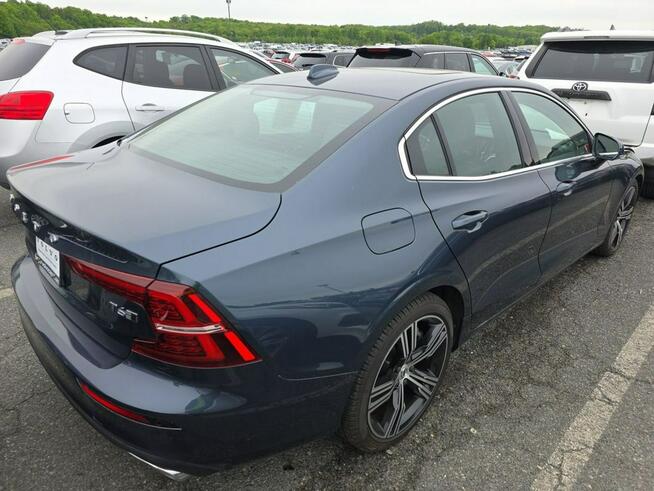 Volvo S60 INSCRIPTION / AWD / niski przebieg / mała szkoda