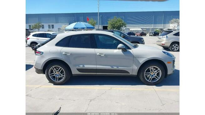 Porsche Macan 4x4 / bogate wyposażenie / niski przebieg
