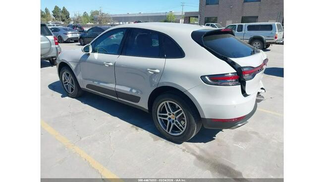 Porsche Macan 4x4 / bogate wyposażenie / niski przebieg