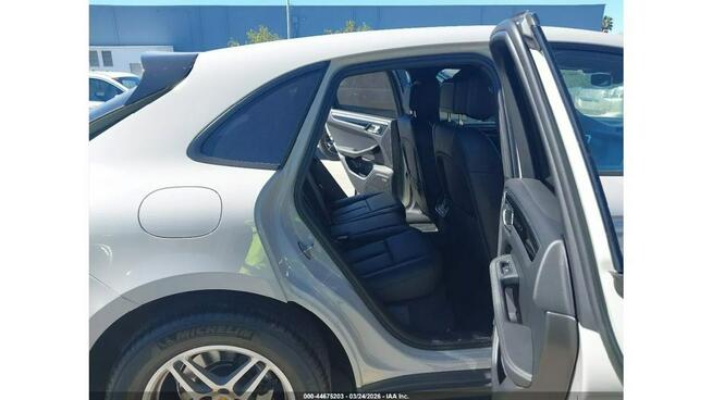 Porsche Macan 4x4 / bogate wyposażenie / niski przebieg