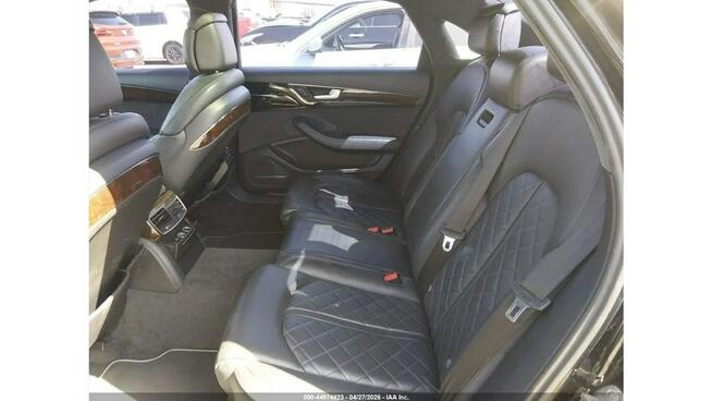 Audi A8 Quattro / 4.0 V8 / niski przebieg