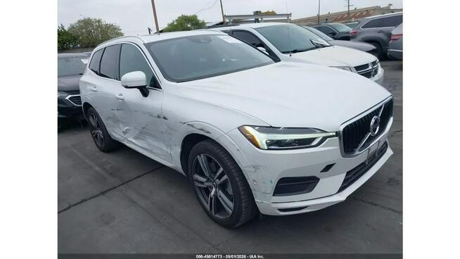 Volvo XC 60 AWD / T6 MOMENTUM / niski przebieg